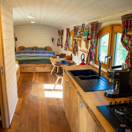 Willa La Tiny House De La Bergerie Lierneux Zewnętrze zdjęcie