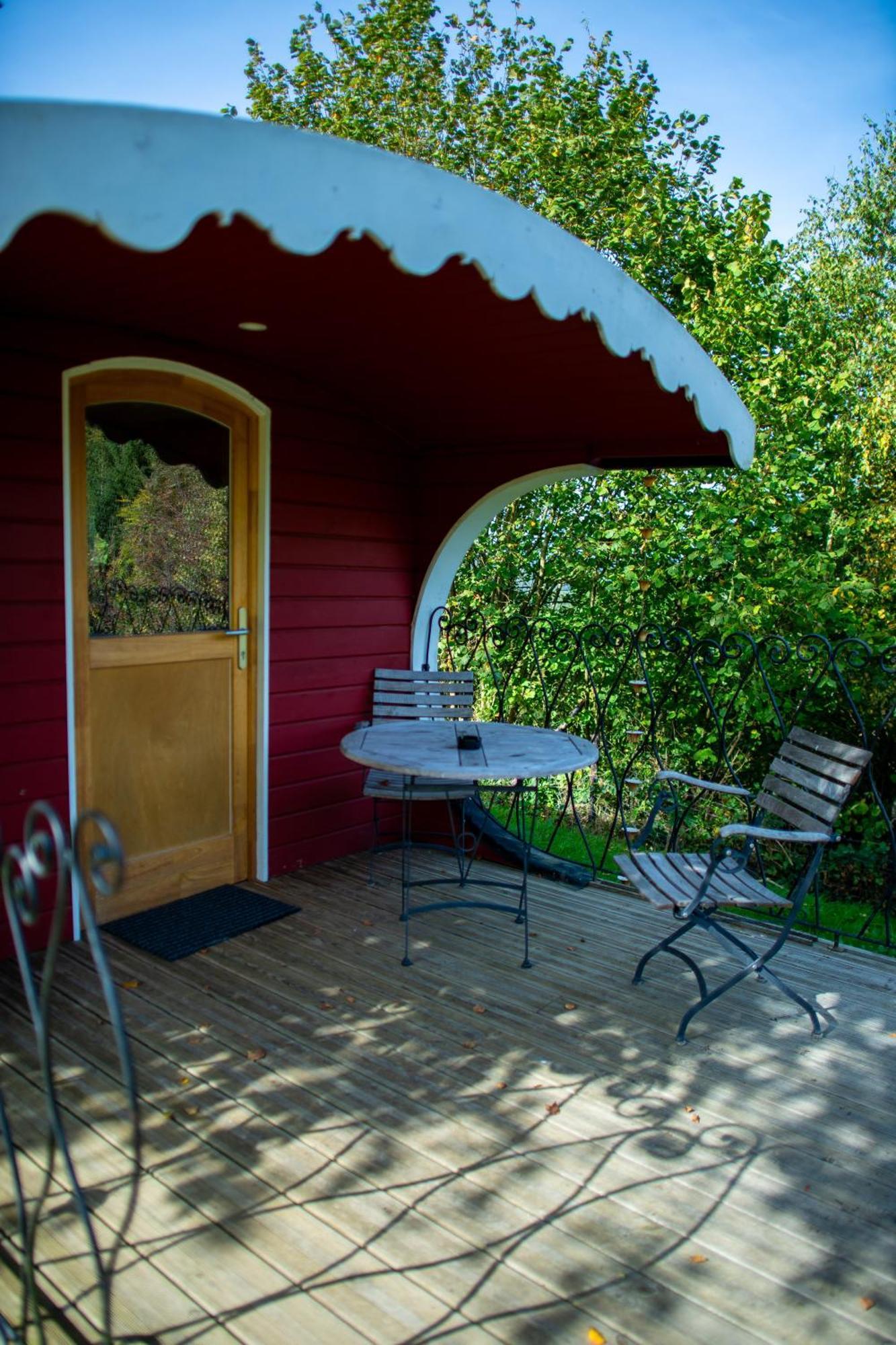 Willa La Tiny House De La Bergerie Lierneux Zewnętrze zdjęcie