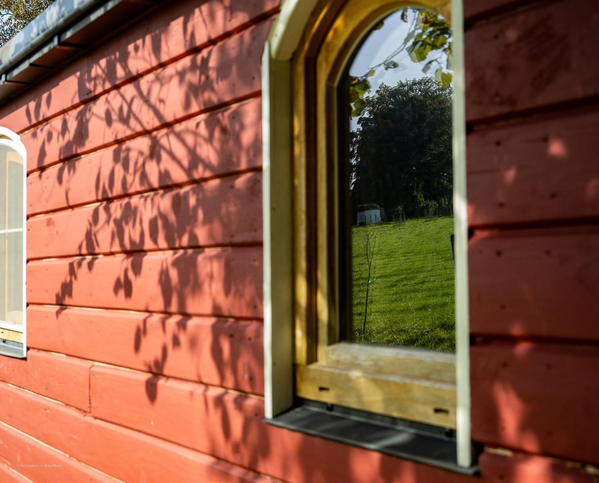 Willa La Tiny House De La Bergerie Lierneux Zewnętrze zdjęcie